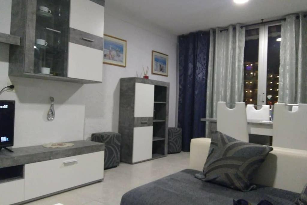 Ferienwohnung Moby Dick 6B Benidorm Exterior foto